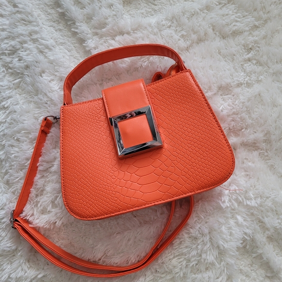 Orange purse - Picture 5 of 5
